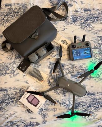 DJI AIR 3S FLY MORE COMBO - DJI RC 2 - Come NUOVO