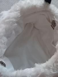 Borsa fatta a mano in pelliccia bianca