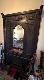 Mobile ingresso antico