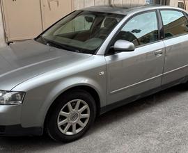 AUDI A4 2ª serie - 2002