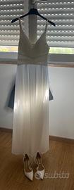 Abito da sposa e scarpe