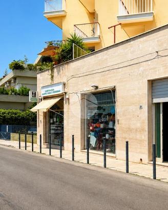 NEGOZIO A GAETA