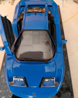 Bugatti eb110 maisto 