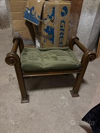 Poltroncina sgabello