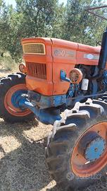 trattore fiat 650dt con trincia falc giraffa  a ma