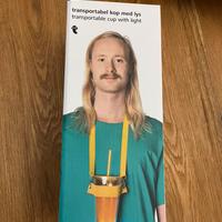 Portabicchiere a tracolla con luce