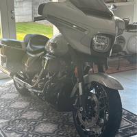 Harley Davidson street glide CVO