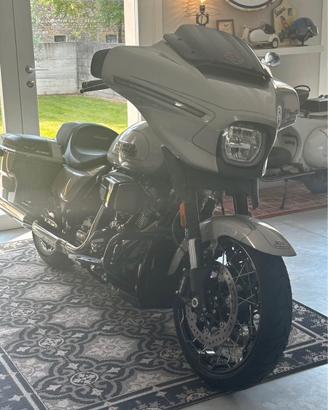 Harley Davidson street glide CVO