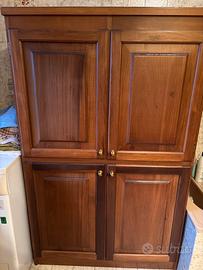 Mobili in legno massiccio