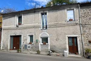 Immobile in asta di 121 m² a Bolsena
