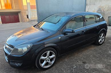OPEL ASTRA CAMBIO AUTOMATICO SEQUENZA