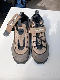 Scarpe Shimano MTB anche per cmminare taglia 43.5