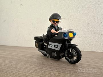 Playmobil polizia motocicletta e personaggio
