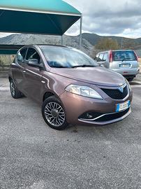 Lancia Ypsilon 0.9 TwinAir Platinum