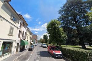 Ampio bilocale in zona centrale con balconi