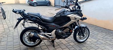 Honda nc 750 x dct