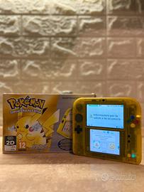 Nintendo 2DS Pokémon Giallo Box e Manuali