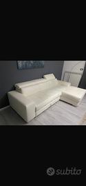 Divano angolare con penisola