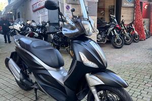 Piaggio Beverly 350