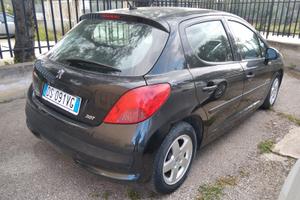 Peugeot 207 1.4 HDi
