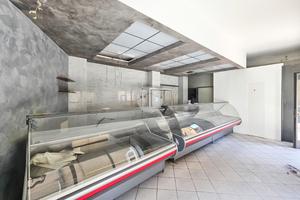 NEGOZIO A VOLTA MANTOVANA