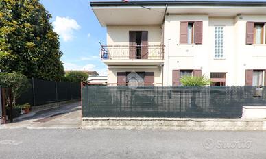 3 LOCALI A ROVERBELLA