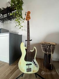 Fender jazz bass made in japan anni 80