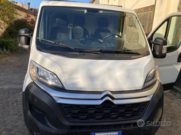 Furgone Citroen Jumper.