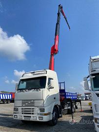 Volvo FH 16-520 gru con Jib e Ribaltabile