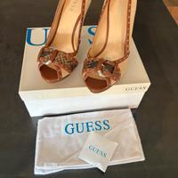 Scarpe con tacco guess