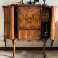 mobile bar intarsiato