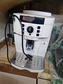 macchina caffè Delonghi Magnifica S