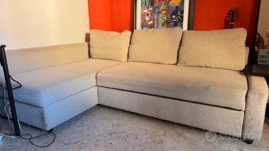 Divano letto con chaise longue contenitore