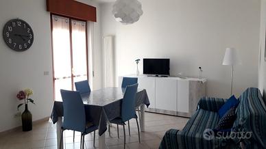 Bilocale adiacenze terminal fino al 28 giugno