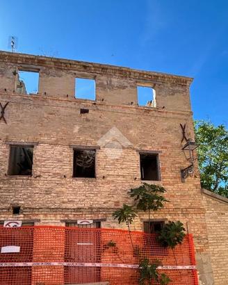 RUSTICO A TRECASTELLI