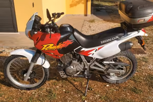 HONDA DOMINATOR
