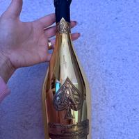 Bottiglia  ARMAND GOLD DE BRIGNAC