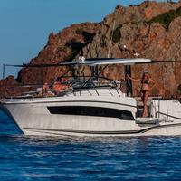 Cap Camarat 10.5 WA S2 Jeanneau+2x300 Mercuri