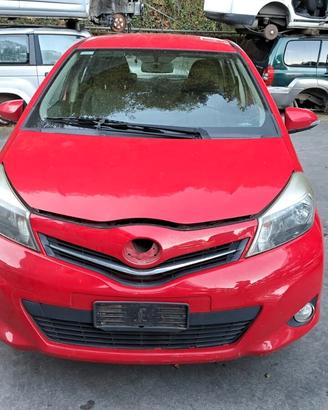 TOYOTA YARIS 2014 SOLO PER RICAMBI
