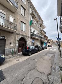3 LOCALI A NAPOLI