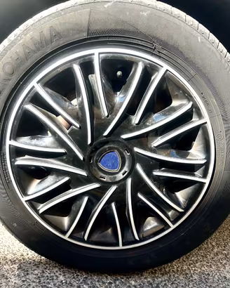 Copricerchi Originali Lancia 15" – Seminuovi