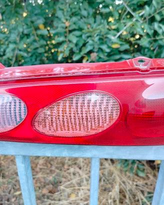 fanale posteriore destro fiat 600