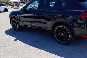 Porsche cayenne turbo
