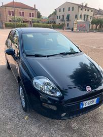 Fiat Punto 1.4 a metano, 69 CV 2015 con 187.000 km