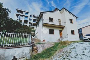CASA INDIPENDENTE A SARSINA