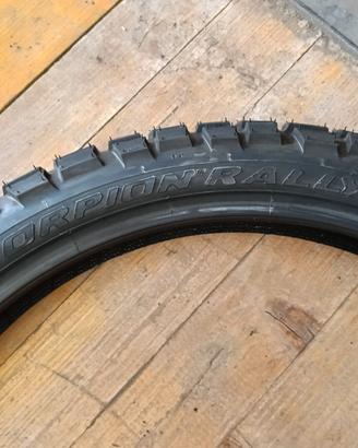 Gomme moto