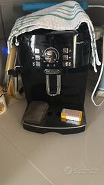 Macchinetta del caffe de longhi magnifica s