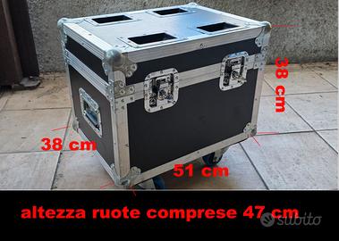 FLIGHT CASE PROFESSIONALE CON RUOTE