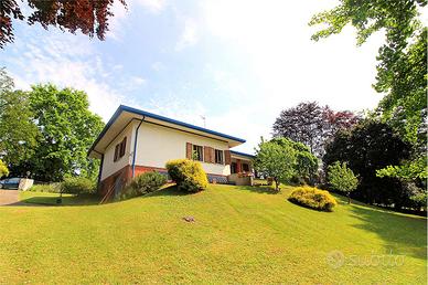 CASSACCO - Villa Indipendente in Posizione Panoram