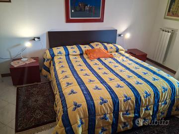 camera da letto completa